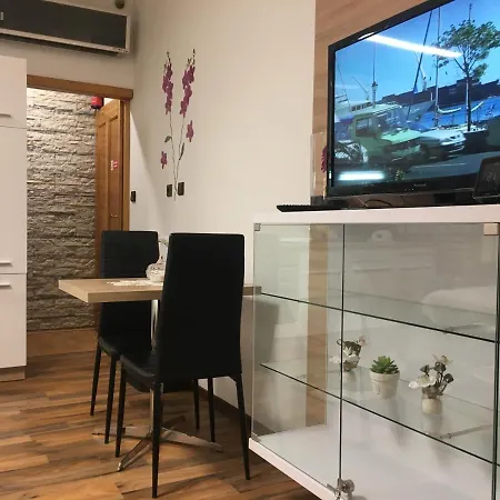 Hlinska شقة تشيسكي بوديوفيتسه